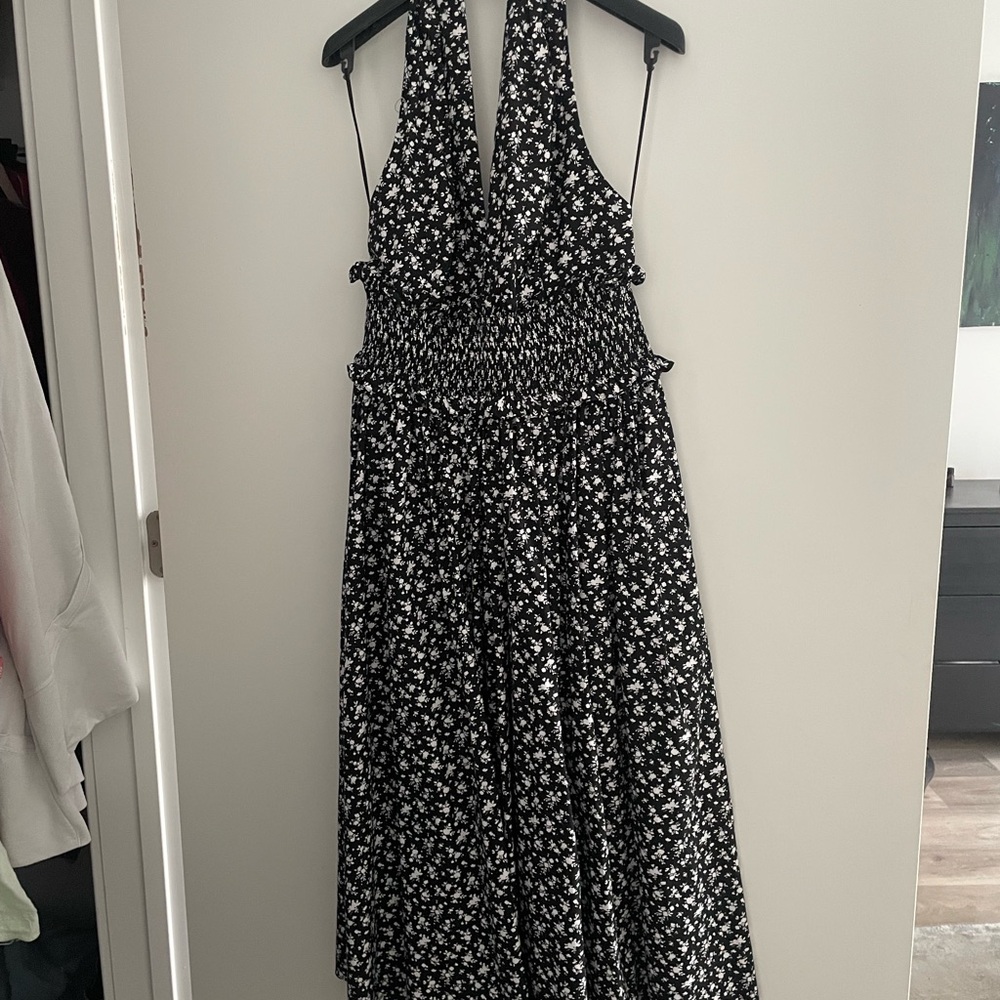 New ✨ Michael Kors Collection S22 Black and White Floral Dress
